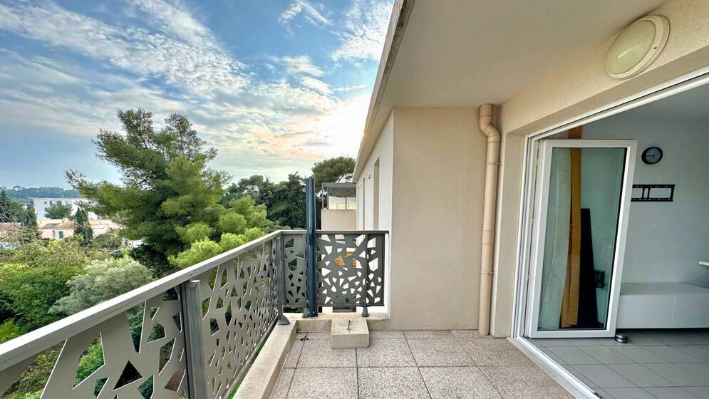 Appartement neuf avec balcon